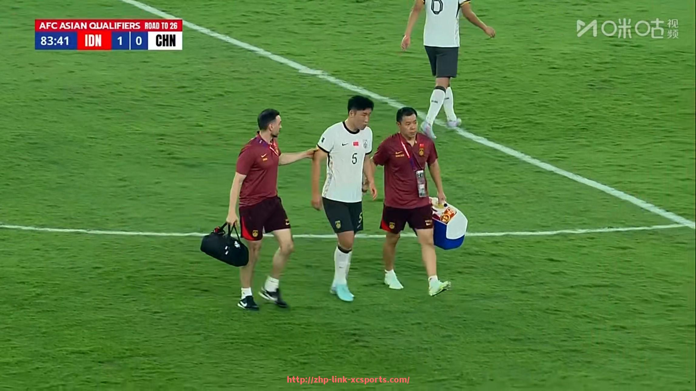 杏彩体育-法甲经典进攻配合战术解析及实例