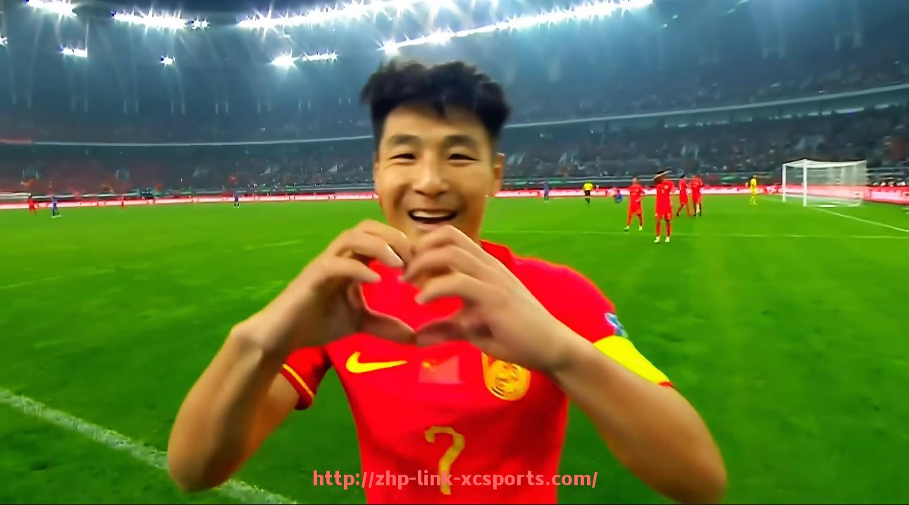 杏彩体育-法甲最佳比赛时刻分析及战术启示总结